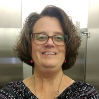 Julie Lyons