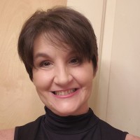 Dana Thomas