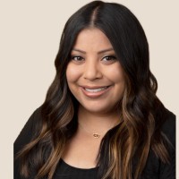 Kristen Piña Flores