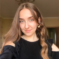 Аліна Іваніна