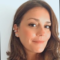 Larissa Piovezani