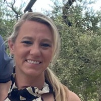 Lisa Van Slett, Ma