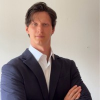 Dennis Vetró