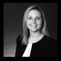 Dr. Nicole Roth