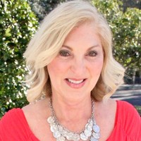 Suzanne Davis
