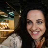 Melanie Derakhshan