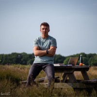 Robert Bakker