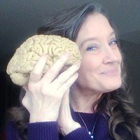 Dr Karen Shue
