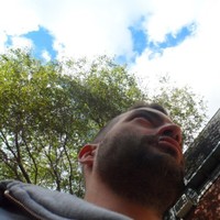 Simon R.