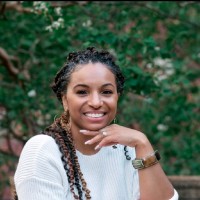 Yanna Auzenne