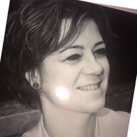 Güliz Emre
