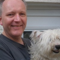 Simon Burtenshaw Copywriter & Social Media
