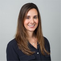 Luana Stamato Caldeira, Cfa