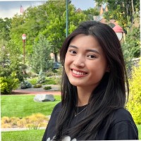 Hanh Le