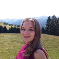 Anna Khromova