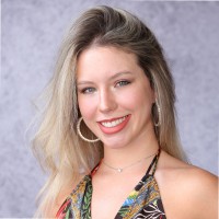 Júlia Vieira