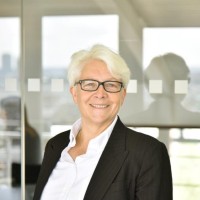 Sara Geater