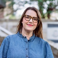 Dr Ann-marie Thomas Kent