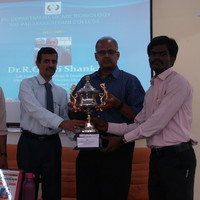 Veilumuthu Pattapulavar