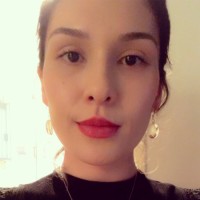 Cláudia M. Tonegi Moreira