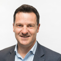Peter Cummins