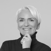 Unnur Elva Arnardottir