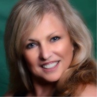 Lesley Robertson