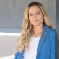 Simone Wicherek