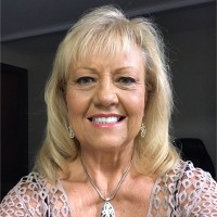 Luanne Ray