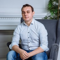 Yevhen B.