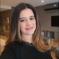 Michelle E Queiroz
