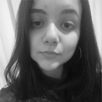 Mônica Vitória Lourenço Rosin