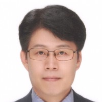 Je Moon Yun