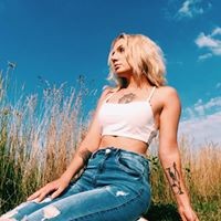 Roslyn Mae