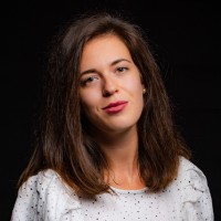 Laura Csanádi