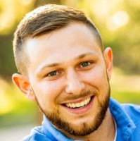 Travis Shoemake