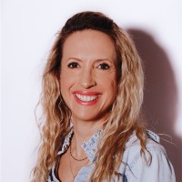 Lucy Amos