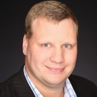 Simon Robinson