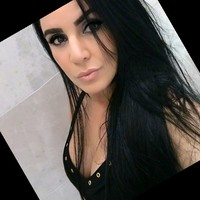 thais mesquita
