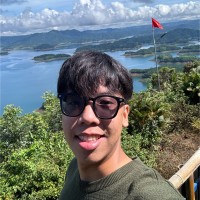 Quang Le