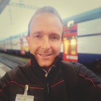 Simon S.