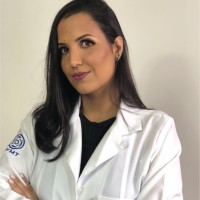 Camila Menezes Kamchen