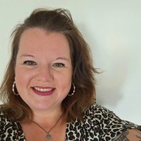 Tamara Thomas Van Ettinger