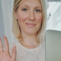 Sara Jayne Cops