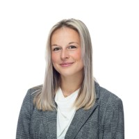 Jennifer Race