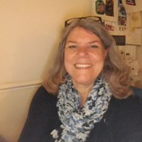 Elly Van Ijzendoorn