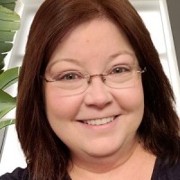 Vickie Stowe
