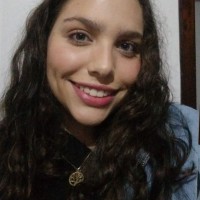 Amanda Oliveira Sturzbecher