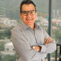 Luis Manzur