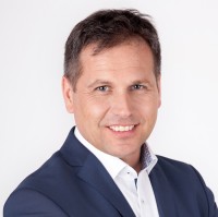 Simon Senekovic